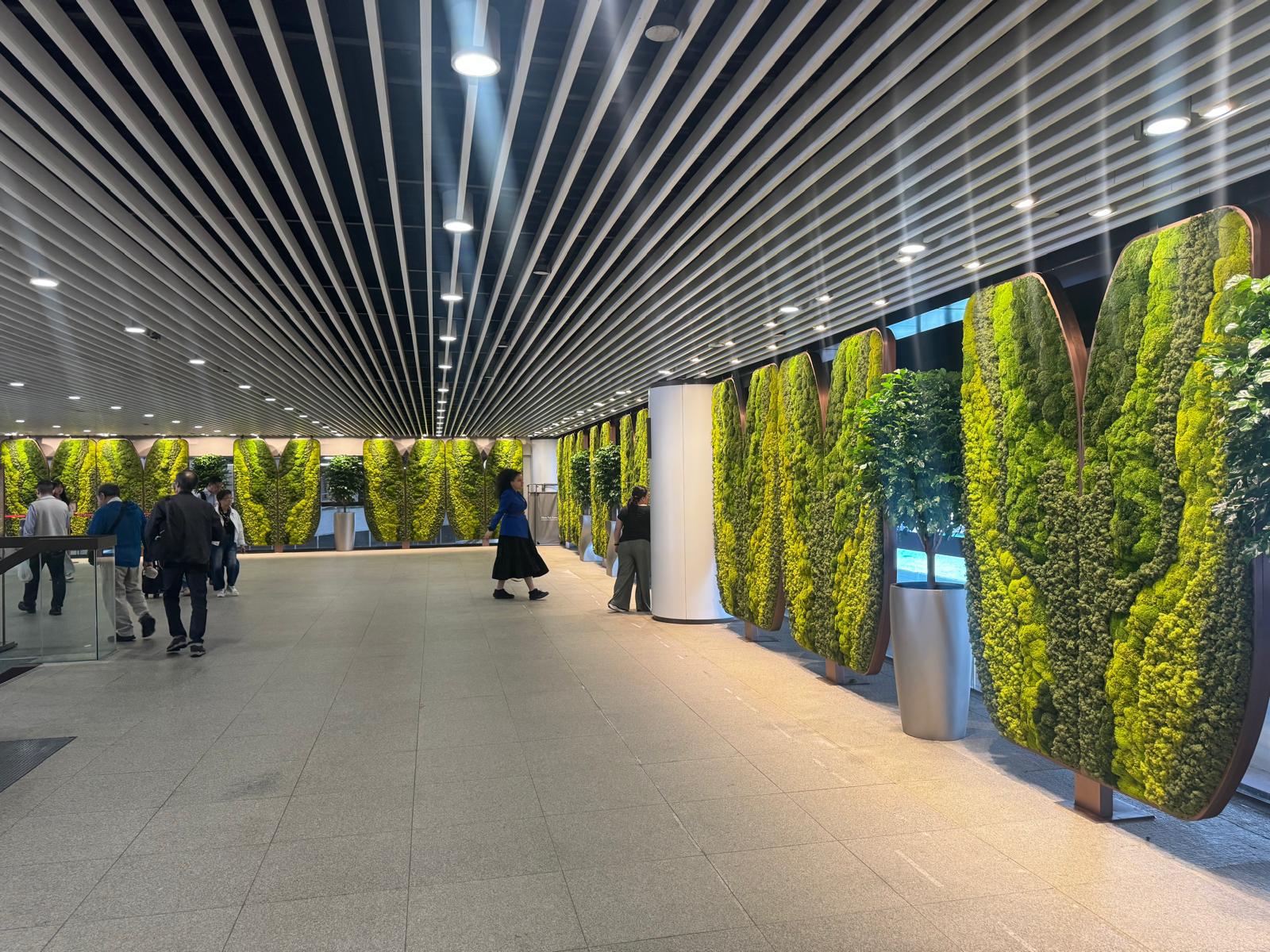 Shun Tak Centre 1